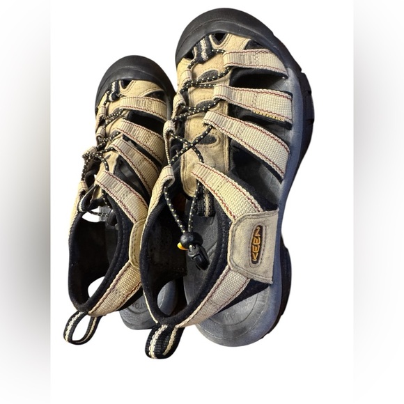 KEEN Newport Sandals XT0105 Women's Size 7.5 Closed Toe Hiking Water Shoes - Picture 3 of 10